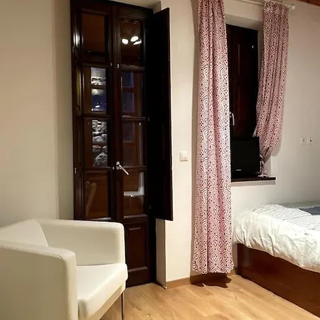 αρχοντικό της αριάδνης * 斯特姆尼察