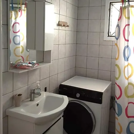 Psathopirgos, Faliro Apartment *